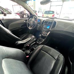 Foto 17 de Chevrolet Sonic