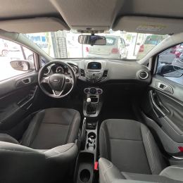 Foto 14 de Ford Fiesta