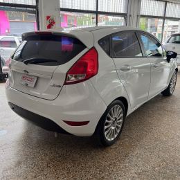 Foto 4 de Ford Fiesta