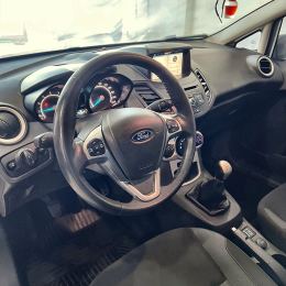 Foto 10 de Ford Fiesta